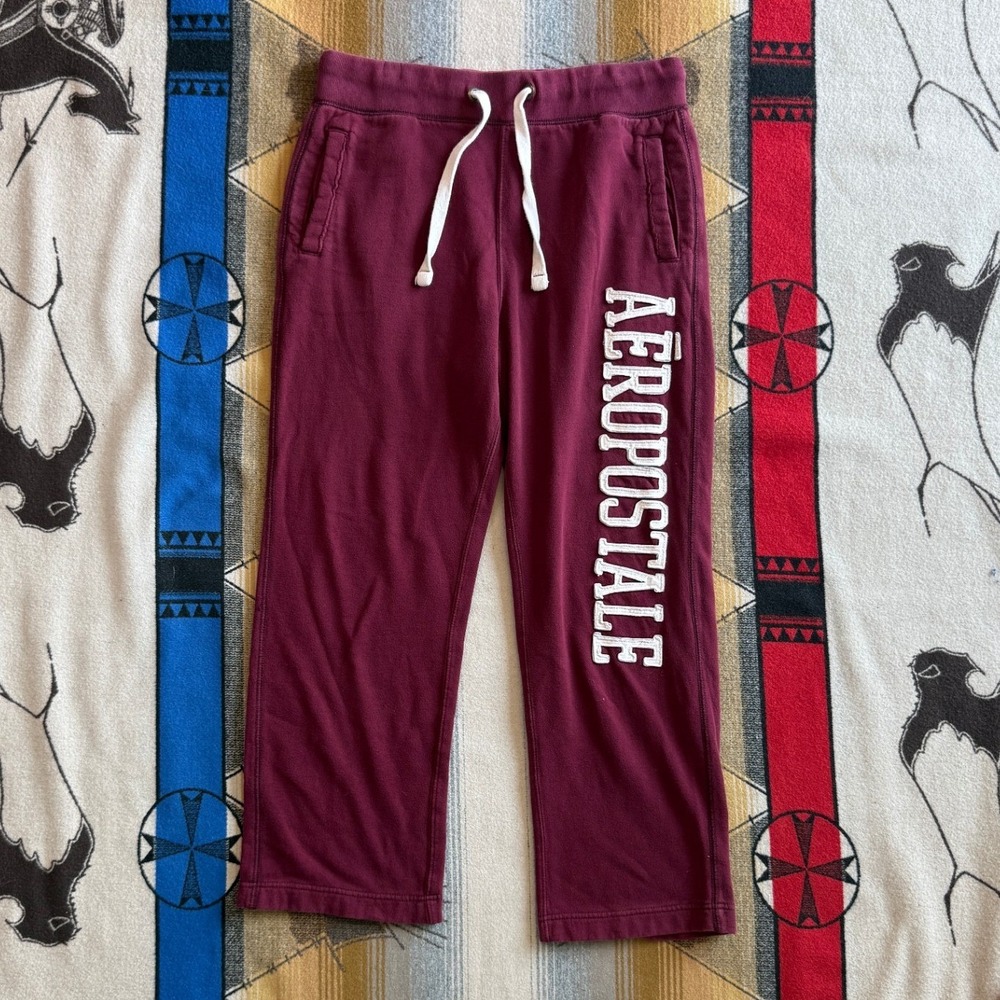 Aeropostale Womens Maroon Burgundy Logo Sweatpants Cropped Capri Pants Large